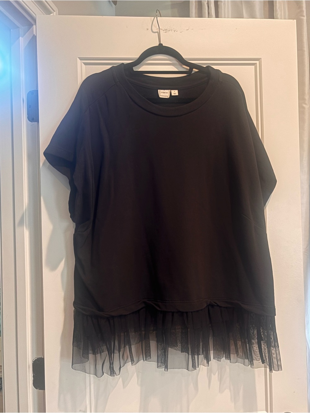 Chiffon-Hem Black Women's Short Sleeve Top - Picture 1 of 1